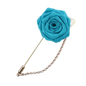 Broche fleur de rose en tissu bleu pour costume homme mariage fête accessoire chic