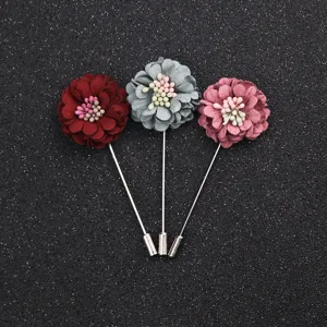 Set de broches en tissu pour femmes, épingle longue élégante de fleur pour pulls et accessoires chics.