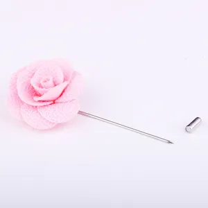 Rosa Stoff-Kamelienblüte Anstecknadel mit langer Metallnadel und Kappe für Herrenanzug.