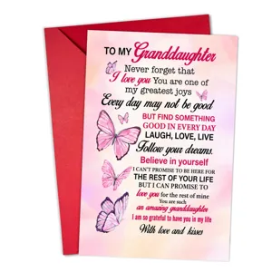 Carte de vœux petite-fille papillon rose avec enveloppe rouge, design de bénédiction chaleureux.