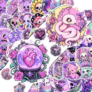 Schattige gotische paarse esthetische stickerpakket, griezelig schattige roze anime stickers.