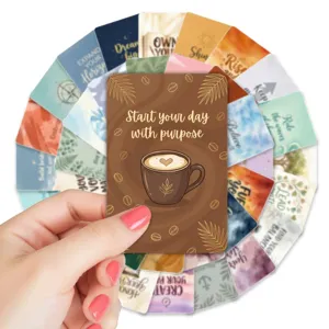 Set aus aquarellfarbenen motivierenden Affirmationskarten mit inspirierenden Zitaten.