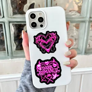 Coque de téléphone autocollants cœur rose noir gothique avec design dark romance