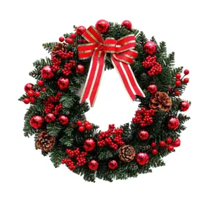 Couronne de Noël artificielle avec baies rouges, pommes de pin et nœud rayé décoratif
