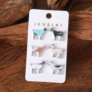 Joli ensemble de boucles d'oreilles en alliage en forme de chèvre, bijoux animalier uniques.