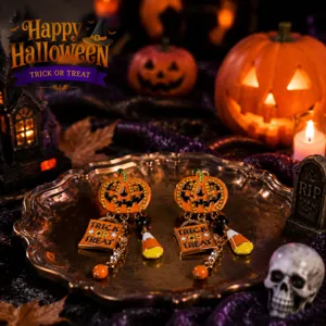 Σκουλαρίκια κολοκύθα στρας Halloween όψη λεπτομέρειας, μακρύ κρεμαστό με χάντρες.