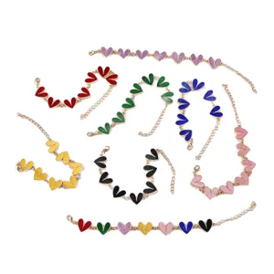 Buntes Herz Bettelarmband, süßes Bonbon-Stil Legierung Schmuckstück mit verstellbarer Kette.