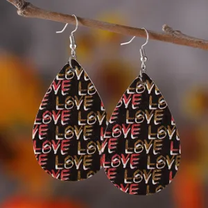 Pendientes colgantes de piel PU en forma de gota con estampado Love para regalo de San Valentin.