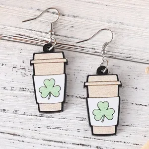 St. Patrick's Tag Kaffeetasse Kleeblatt Holz Ohrringe festliche Mode Schmuck Stueck