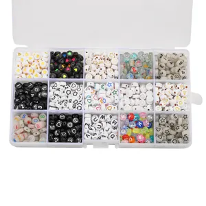 15-vak doos acryl 6mm letter en cijfer kralen set voor DIY sieraden maken en handwerk.