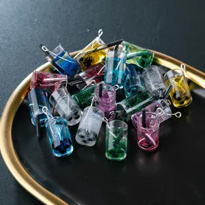 Colgantes coloridos de resina en forma de taza de té de burbujas para joyería DIY pendientes.