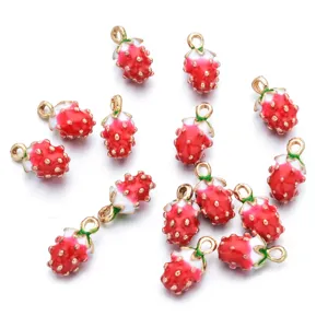 Pendentifs fraise en émail doré pour fabrication de bijoux DIY collier et bracelet.