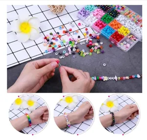 Kit di perline con lettere in acrilico fai da te per braccialetti, perline colorate con scatola.