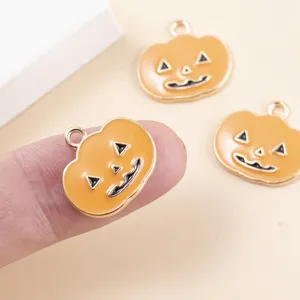 Breloques pendentif citrouille Halloween en alliage, vue détaillée pour colliers bracelets.