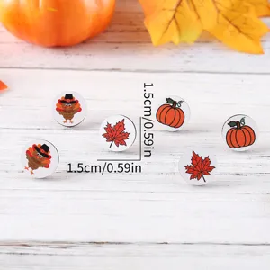 Set di orecchini a perno Thanksgiving in legno con zucca, foglia d'acero e tacchino.