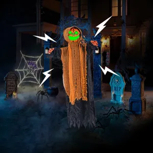 Halloween kremasti diakosmisi fantosmas kolokythas me prasino fos kai tromaktikous ixous.