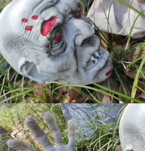 Halloween witte grond schedel en hand props set voor outdoor gazon spooky party decoratie.