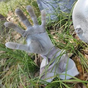 Halloween witte skelet hand grondpijp rekwisiet voor spookhuis gazon buitendecoratie