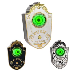 Detalles timbre ojo luminoso Halloween, variantes accesorios fiesta terror espeluznante.