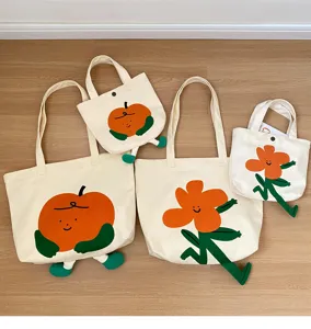 Niedliche Cartoon-Segeltuchtasche mit lustigen Blumen- und Fruchtmotiven, große Umhängetasche.