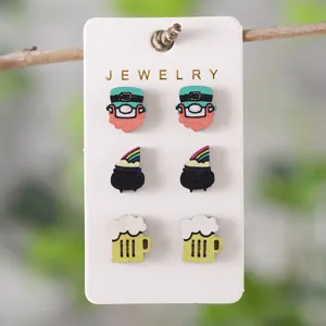 St. Patrick's Day Holz Ohrringe Set Grüne Kobold Bierkrug Mode Schmuck Damen