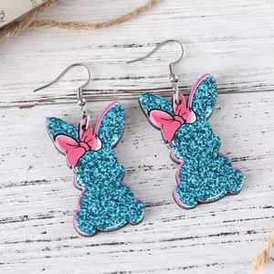 Glitzernde blaue Hasen Ohrringe mit roza Schleife, süsse Holz Ohrhänger für Damen und Mädchen.