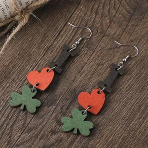 St. Patrick's Tag Holz Kleeblatt Herz Ohrringe, doppelseitiger Urlaubs Ohrschmuck.