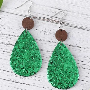 Grüne Glitzer Tropfen Ohrringe Detail, PU Leder mit Holzknopf Design für Frauen Alltag.