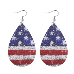 Patriotische Sternenbanner Tropfen PU Leder Ohrringe für den amerikanischen Unabhängigkeitstag.