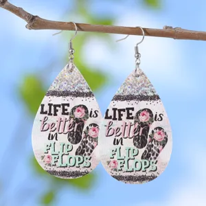 PU-Leder Tropfen Ohrringe mit sommerlichem Flip-Flops Motiv, leichtes Strand Ohrschmuck Design.