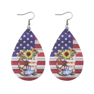 USA Flagge Sonnenblume Stiefel Tropfen Ohrringe, doppelseitiges PU Leder Schmuck Detail.