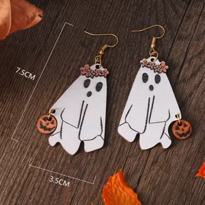 Halloween Holz Geist Ohrringe mit Kürbis Anhänger und Blumenkranz Design für Damen.