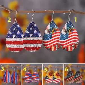 US Flagge Sonnenblume PU Leder Tropfen Ohrringe Detailansicht patriotischer Schmuck Design.