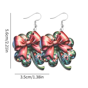 Pendientes de trébol de madera de San Patricio con lazo rojo y bonito diseño chic