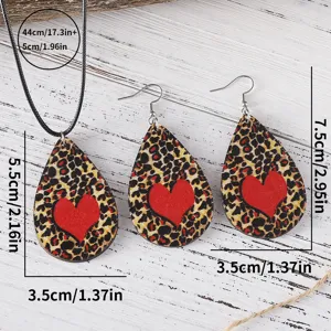 Conjunto de pendientes y collar con colgante de lágrima de madera con corazón de leopardo