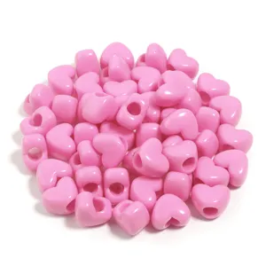 Perline di acrilico a forma di cuore rosa per braccialetti fai da te accessori di gioielleria.