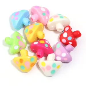 Perline di funghi in acrilico colorato per la creazione di portachiavi e gioielli fai da te