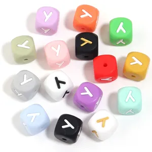 Perles lâches en silicone coloré lettre Y carrées pour accessoires de bijoux de bracelet