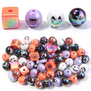 Perline galvanizzate UV di Halloween, perle zucca ragnatela fantasma per gioielli fai da te.