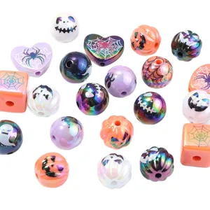 Perline rivestite UV di Halloween zucca colorata ragnatela forniture per gioielli fai da te.