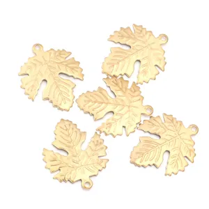Goldene Blatt Anhänger für DIY handgemachte Halsketten, Armbänder und Schmuckzubehör Teile.