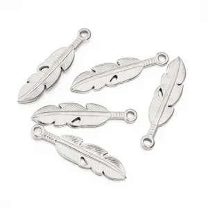 Edelstahl Feder Anhänger für DIY Schmuckherstellung, detailreiche Metall Charm Accessoires.