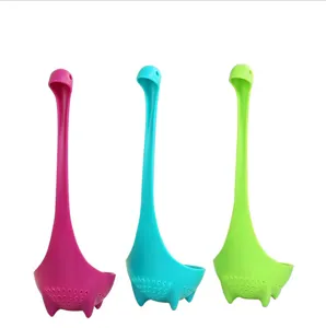 Cuillère louche Nessie monstre du Loch design cuisine longue poignée plastique verticale