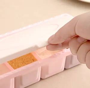 Pink plastic 4 grid seasoning box kitchen spice container storage organizer with dustproof lid