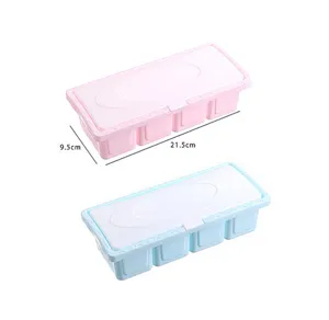 Plastic 4-compartment seasoning box kitchen storage container with dust-proof lid for home.
