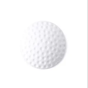 Detail gros plan de protection murale ronde en silicone blanc avec surface texturee anti choc.