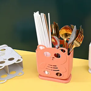 Leuke vierkante berenhouder voor eetstokjes en pennen opbergbak voor op het bureau.