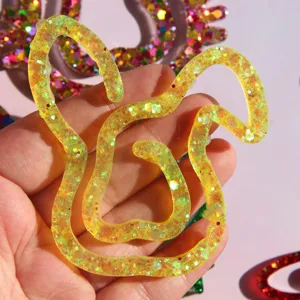 Yellow glitter resin cat shaped mold DIY craft accessory cute anime design for home