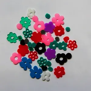 Bunte Acryl Blumen Anhänger Details, sortierte DIY Schmuckherstellung Perlen Zubehör.