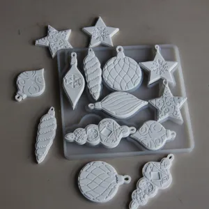 DIY Weihnachtsmotiv Silikonform Set mit Sternen und Kugeln fuer Gips Giessen neu.